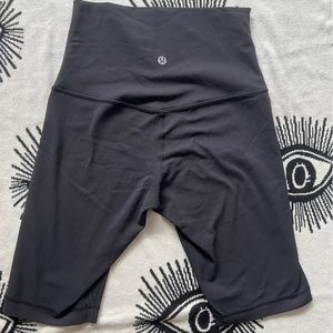 Lululemon Align bike short 10 inch size 6